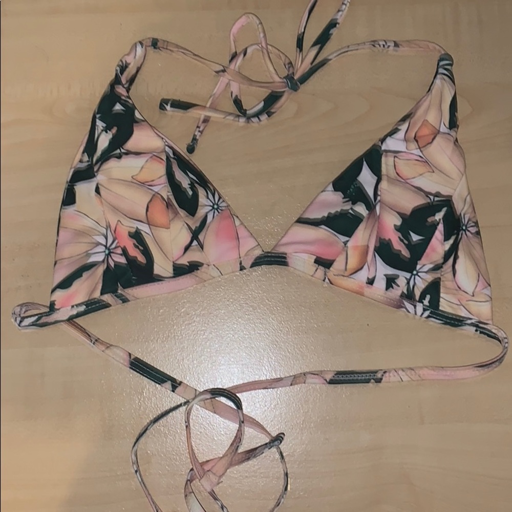 Bikini top (no padding)